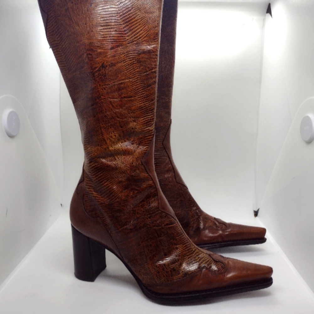 BCBG girls cowboy  boots size 8